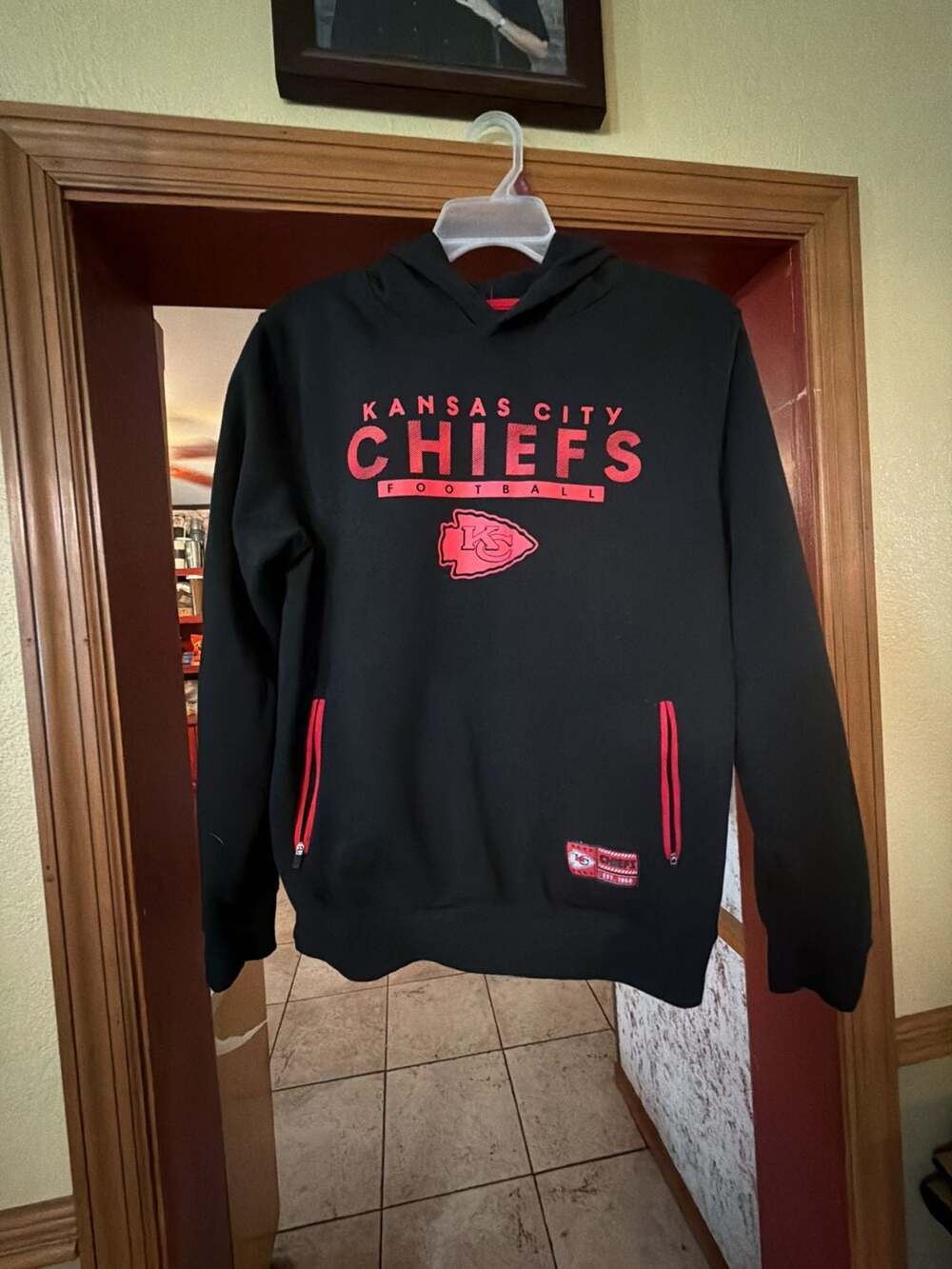 NFL Team Apparel Kansas City Chiefs Hoodie Size M